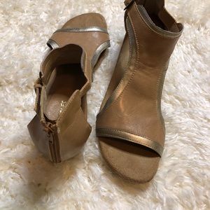 Aerosoles tan wedge sandals